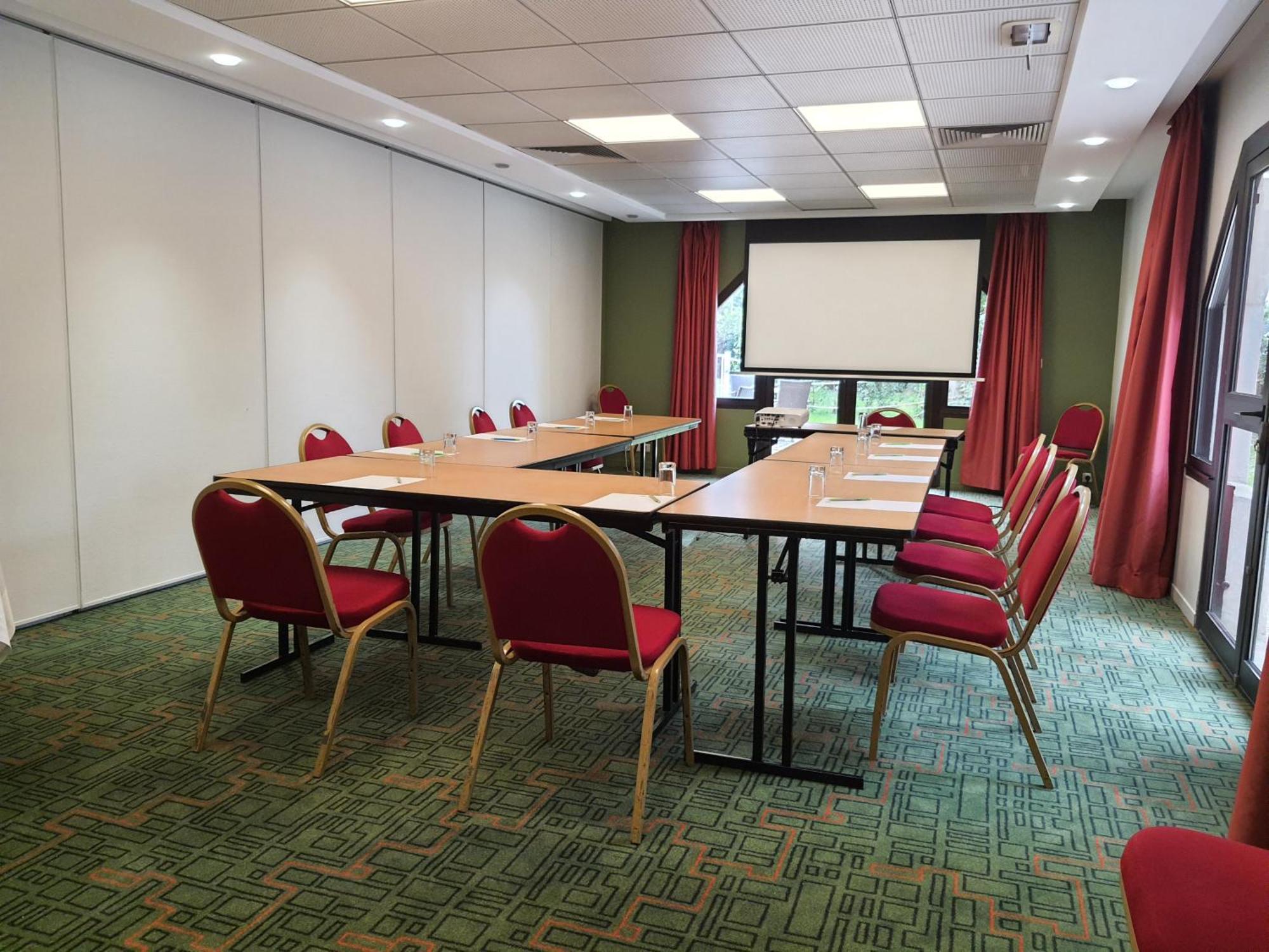 Ibis Styles Lisieux Normandie Eksteriør billede