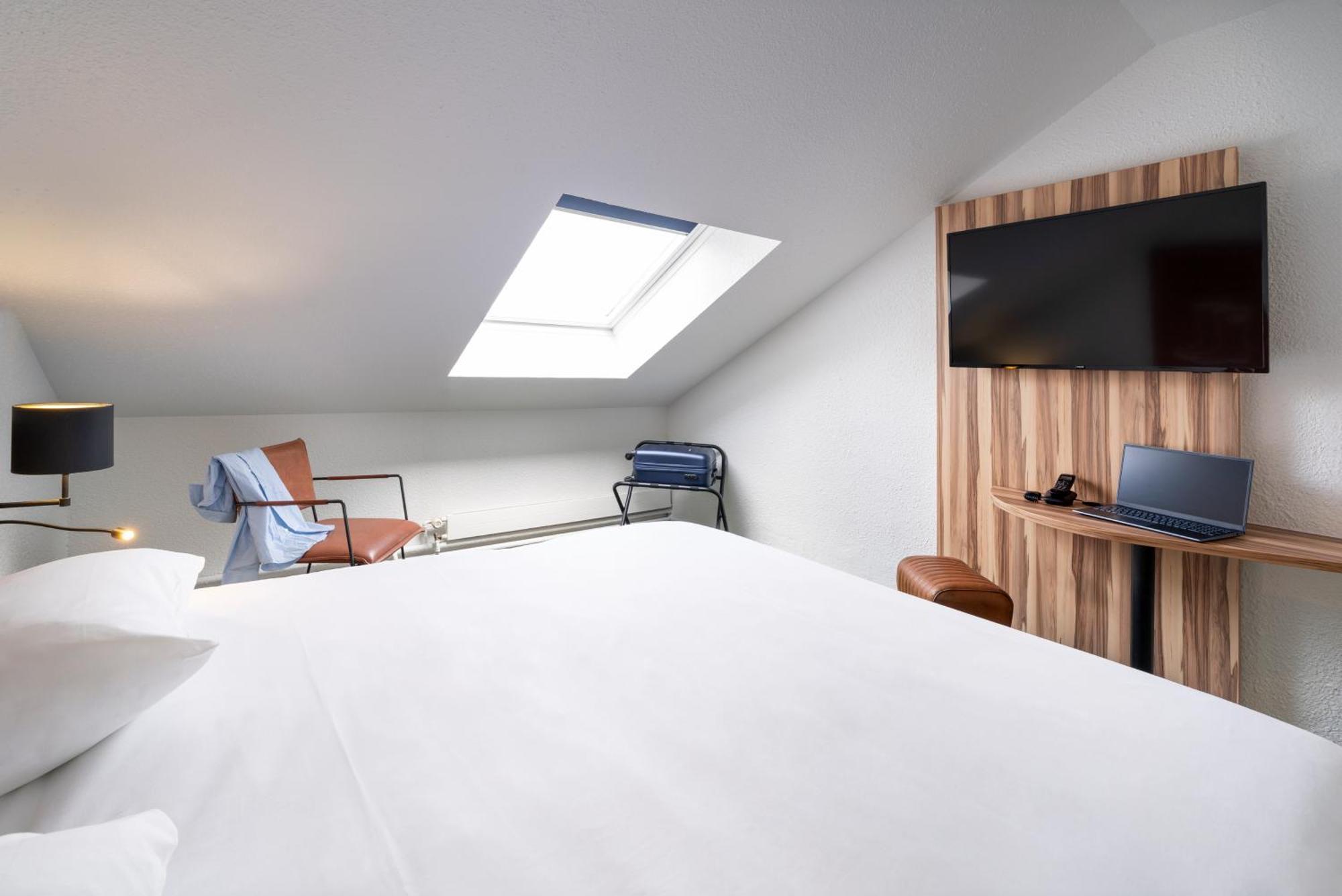 Ibis Styles Lisieux Normandie Eksteriør billede