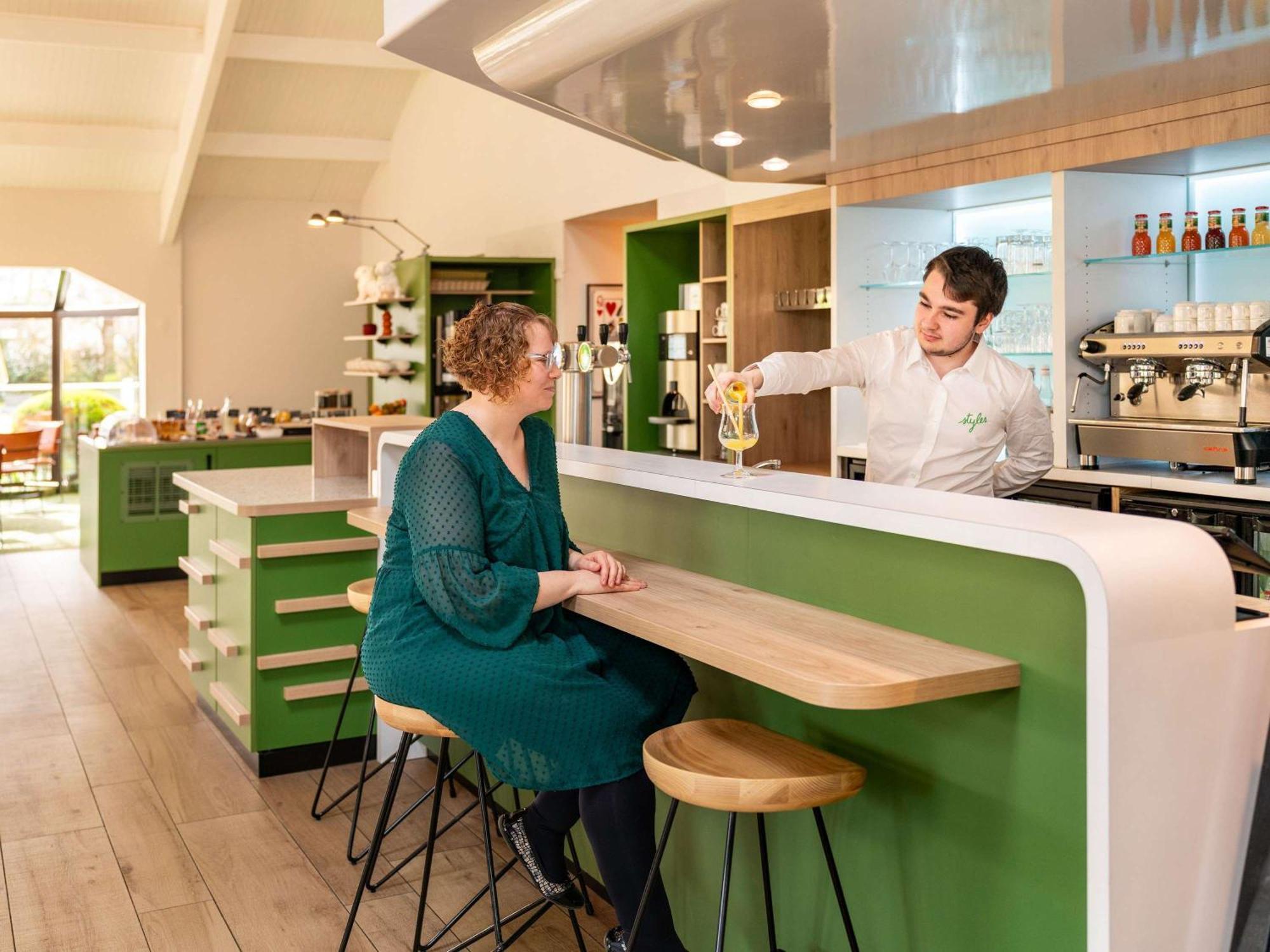 Ibis Styles Lisieux Normandie Eksteriør billede