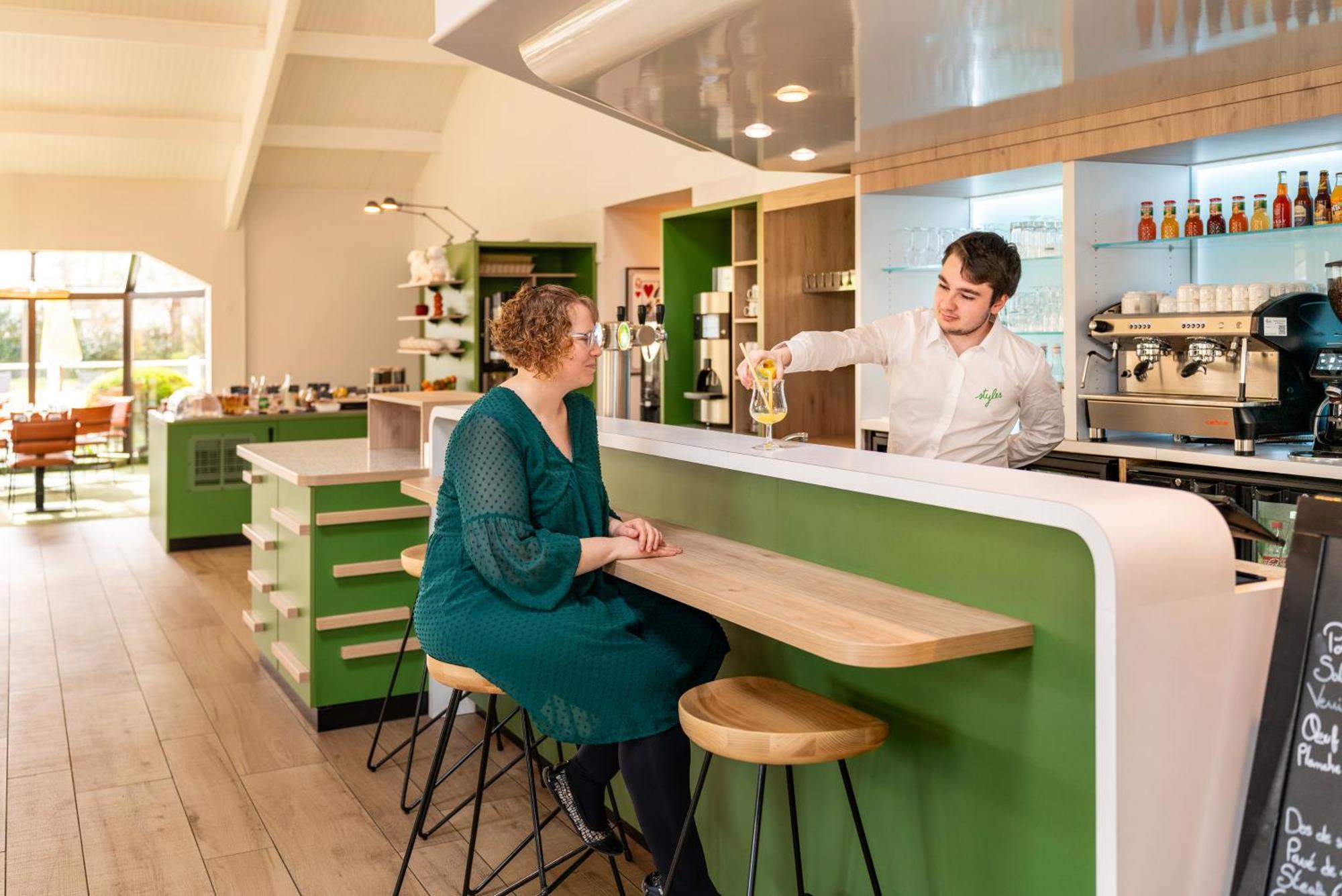 Ibis Styles Lisieux Normandie Eksteriør billede